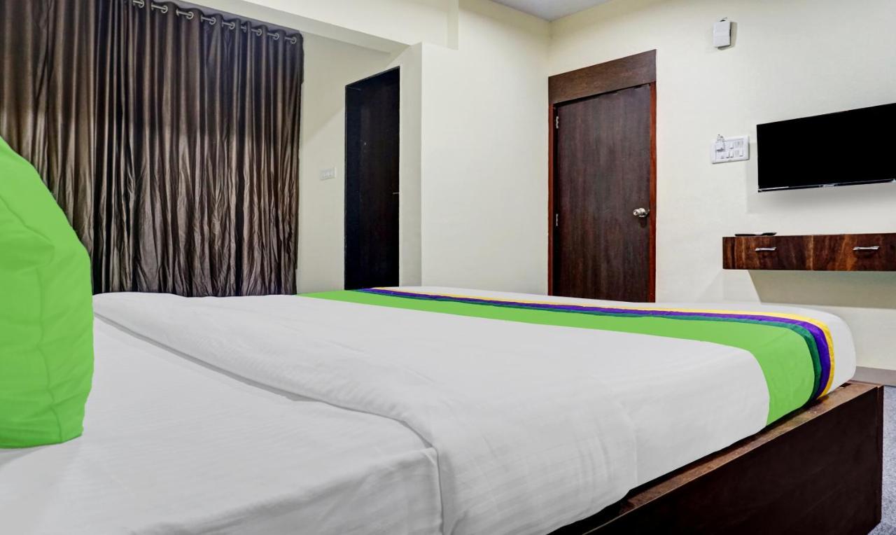 Treebo Tulip Hotell Pune Eksteriør bilde