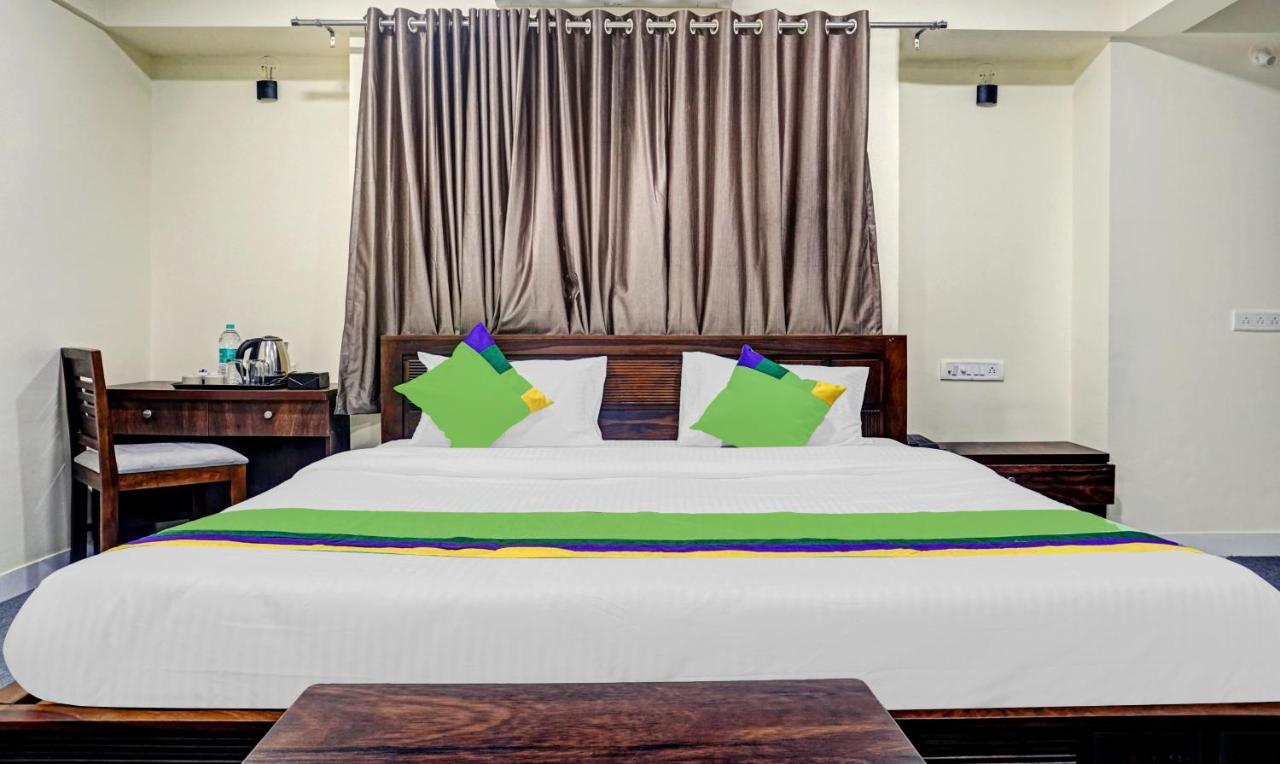 Treebo Tulip Hotell Pune Eksteriør bilde