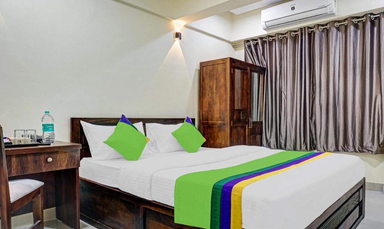 Treebo Tulip Hotell Pune Eksteriør bilde